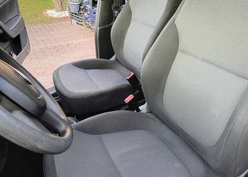 Skoda Yeti 09-13r fotele kanapa komplet