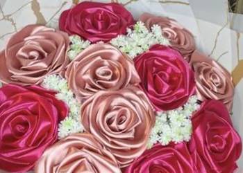 Wieczny bukiet z satynowej wstążki