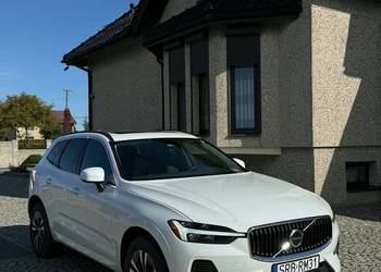 VOLVO XC60 B5 2023 2.0 250KM