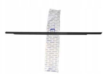 VOLVO XC40 listwa zgarniajaca drzwi przednia lewa