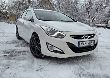 Hyundai i40 rok 2011 silnik 1.7 diesel ładny zamian