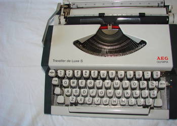 AEG Olympia Traveller de Luxe S maszyna do pisania