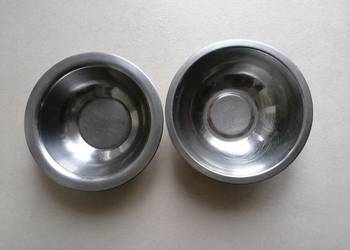 Dwie metalowe miski ze stali niedzewnej o średnicy 20cm