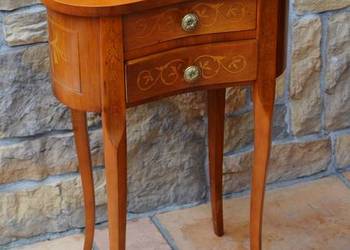 Stolik intarsja zdobiony drewniany stylowy pod lampę