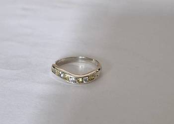 Srebrny pierścionek r 15 cyrkonie biało-żółte pr 925