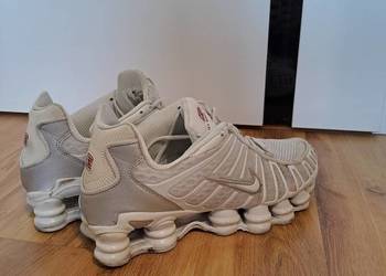 białe buty nike shox TL