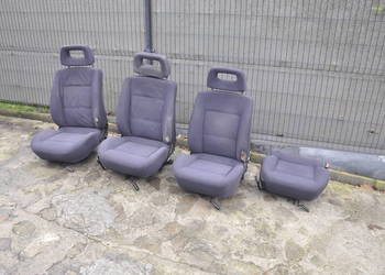 Fotele Audi 80 B4 Czarne Uszkodzone Na części materiał