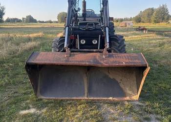 Massey Ferguson 690 z ładowaczem