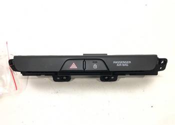WŁĄCZNIK ŚWIATEŁ AWARYJNYCH KIA RIO IV 93790H8010WK PRZYCISK AWARYJNE