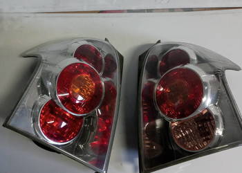 Toyota corolla verso tylna lampa prawa lewa