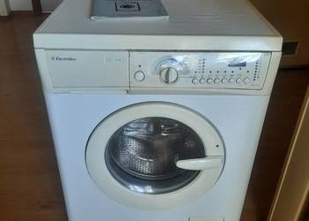 Pralka Electrolux EW1067F wyprodukowana we Włoszech 5,5kg maks wsad