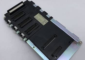 Omron CS1W-BC033 Podstawa montażowa