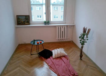 Mieszkanie na sprzedaż 62 m2, 4 pokoje, 3 piętro