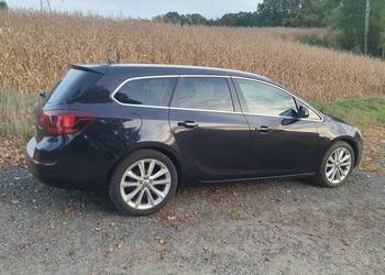 Opel Astra J 1.4 140KM rok 2011