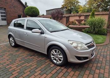 Opel Astra H 1.6 benzyna, zadbana, mały przebieg, 2x koła