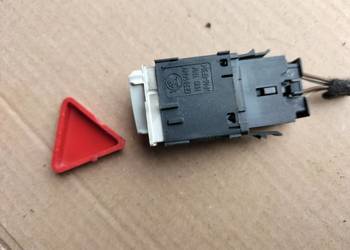 SKODA FABIA 1 I 8Y0953235 WŁĄCZNIK ŚWIATEŁ AWARYJNYCH