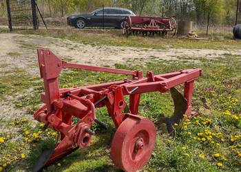 Pług trzyskibowy Akpil