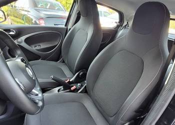 SMART ForFour BEZWYPADKOWY benzyna 2019r tylko 24tys. km
