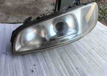 OMEGA B LAMPA PRZÓD PRZEDNIA LEWA
