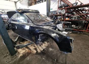 ĆWIARTKA PRAWA PRZÓD AUDI A8 D4 LZ9Y