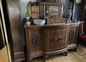 Kredens dębowy po renowacji