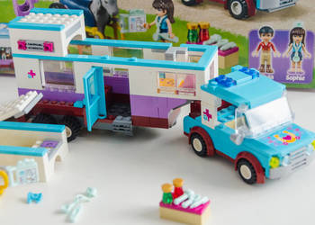 Lego Friends 41125 Przyczepa lecznicza dla koni