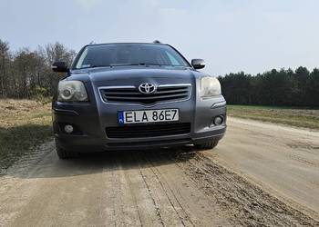 Sprzedam toyotę avensis t25 2007 r 126KM