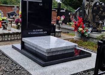 Nowoczesny nagrobek urnowy whiscount white,szwed z posadzką nr.2245 OLSZYNA