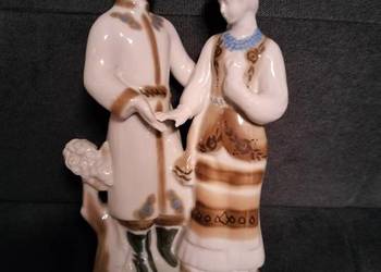 Figura porcelanowa  kozak i panna duża