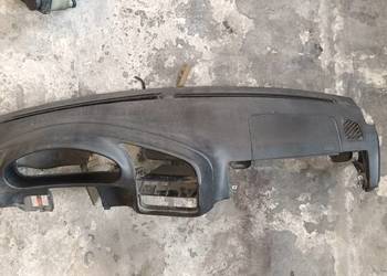 Deska rozdzielcza BMW E36 Sedan Touring czarna