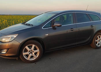 Opel Astra J Sports Tourer (Kombi) | 1.4 Turbo 140 KM | Bez wkładu