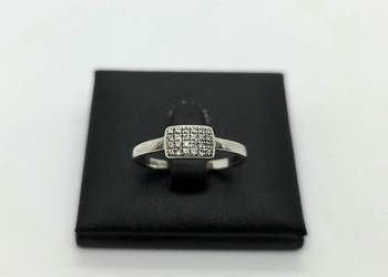 Srebrny pierścionek próby 925 - 2,06g (Rozmiar 17)