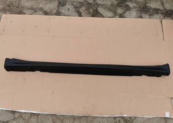 Listwa progowa prawa rh nissan juke 1 I F15 10+ 76850-1KA6A