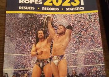 Wrestling yearbook 2023. Po angielsku!
