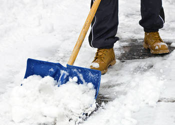 Odśnieżanie posesji, chodnikow, prakingów