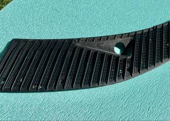 Kratka podszybia lewa przód Mercedes W123 oryginał