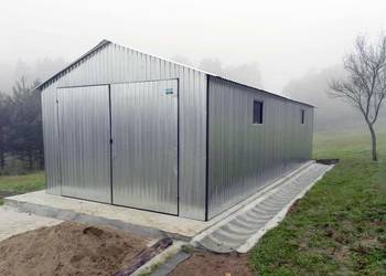 Blaszana montowana hala 5×10 m – srebrna