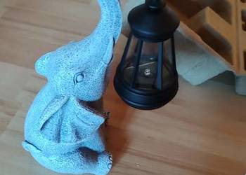 solarna figurka ogrodowa w kształcie słonia