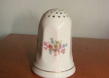 porcelanowa solniczka