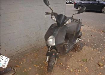 Syndyk posiada na sprzedaż skuter (niesprawny)