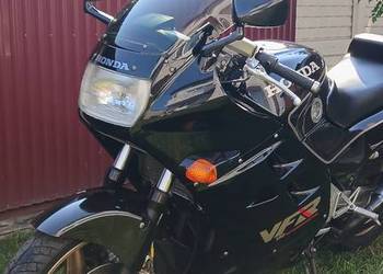Honda VFR 750F super stan