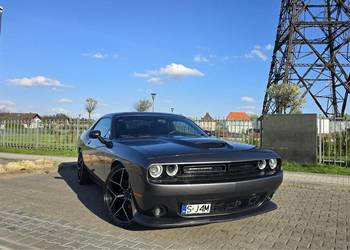 Dodge Challenger RT 5.7 hemi