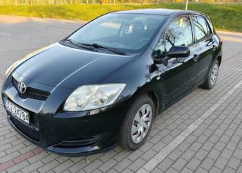 TOYOTA  AURIS 1,4 BENZYNA