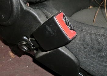 napinacz pasa ALFA ROMEO MiTo igła!! okazja!! tanio!!