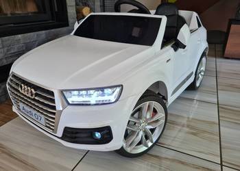 Audi  Q7 na akumulator na pilot