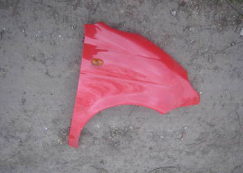 Błotnik przedni prawy przód Daewoo Matiz M100 98-06 czerwony
