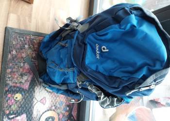 plecak na stelażu deuter  32 L   niebieski