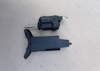 13158426 siłownik klapki wlewu paliwa Opel Vectra c signum