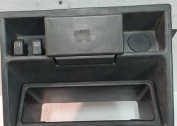 FIAT126p.Konsola środkowa.