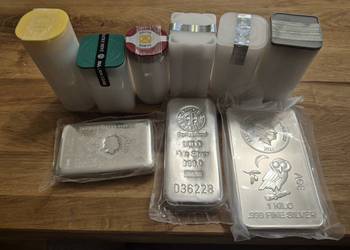 Srebrne monety i sztabki